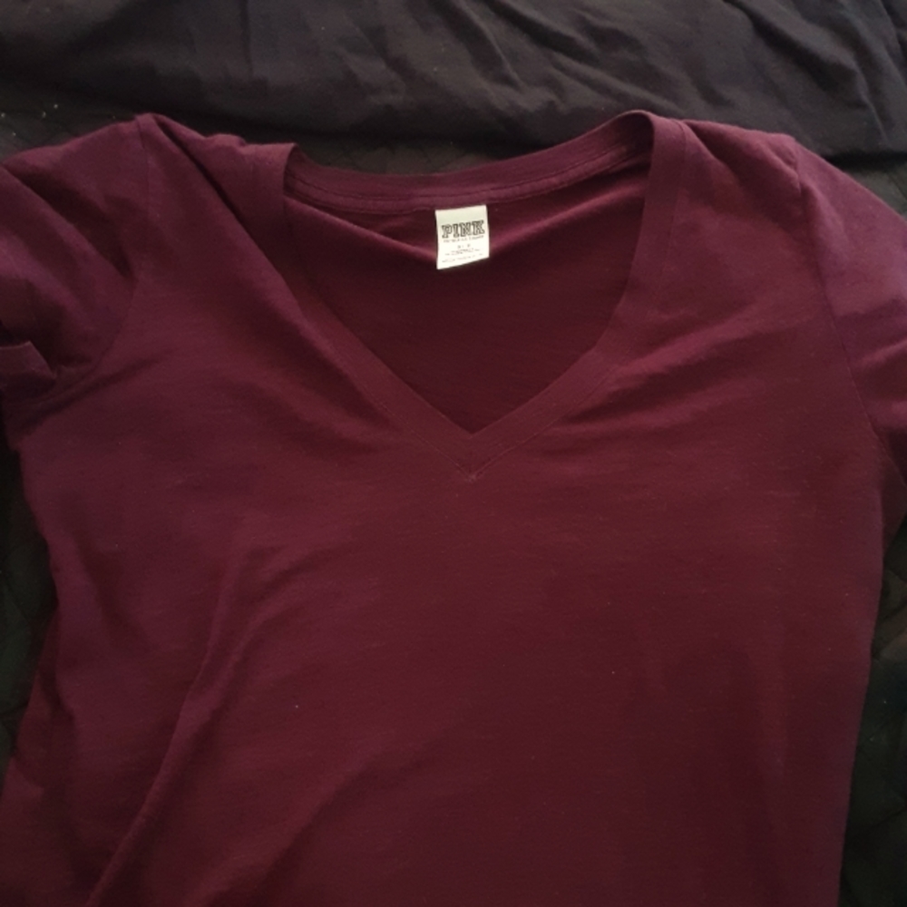 VS PINK Maroon v-neck 1/2016